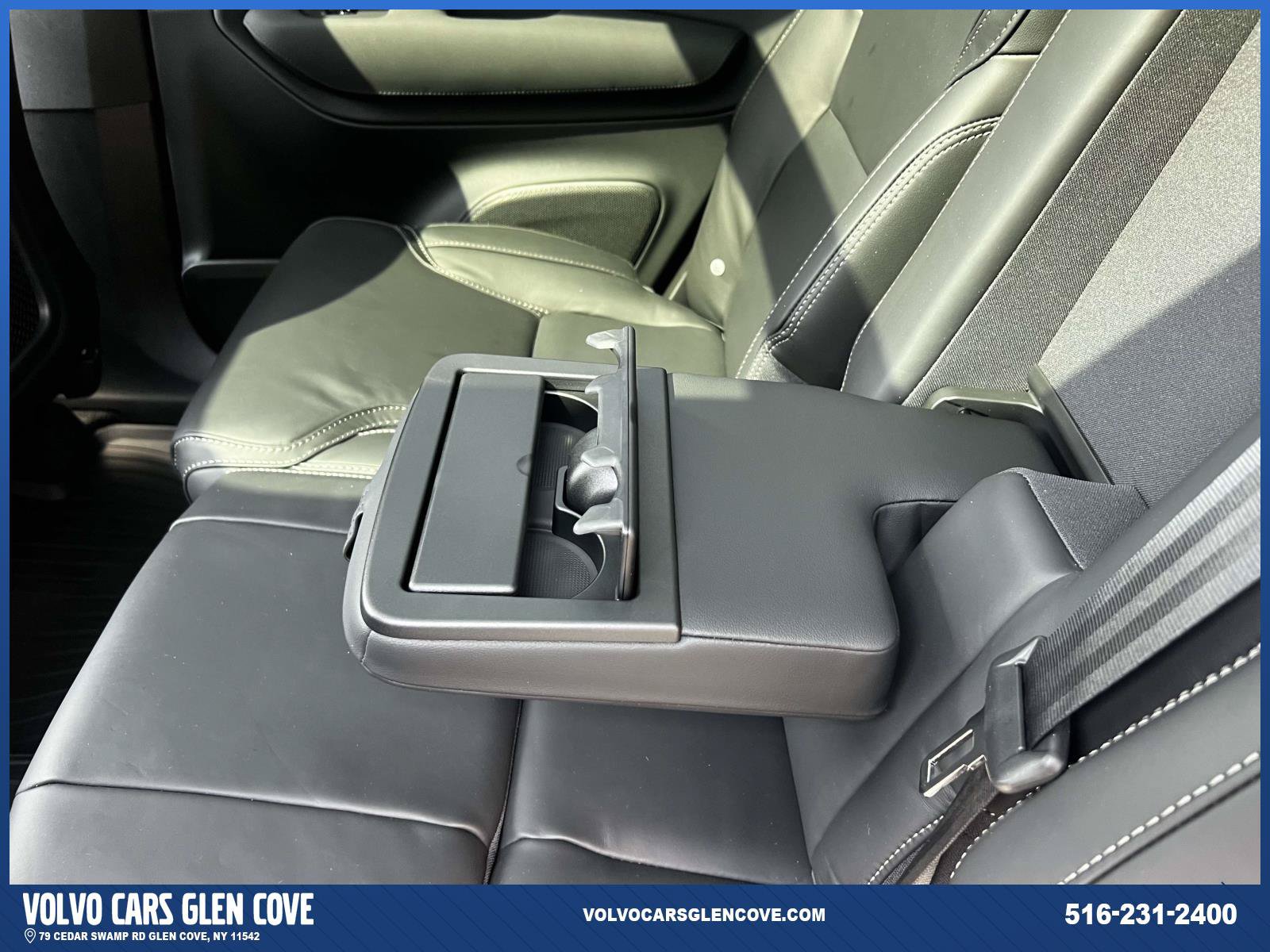 Used 2026 Volvo XC90 B6 Ultra w/ Protection Package AWD/4WD image 12