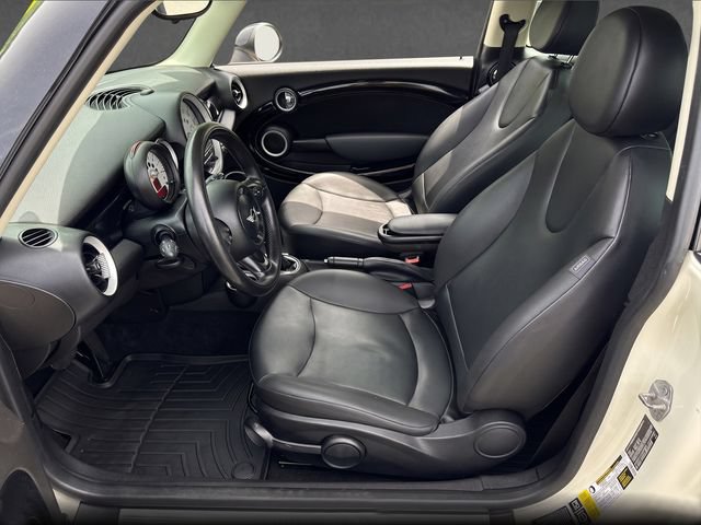 Used 2013 MINI Cooper Clubman FWD image 5