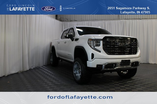 Used 2025 GMC Sierra 1500 Denali Ultimate image 1