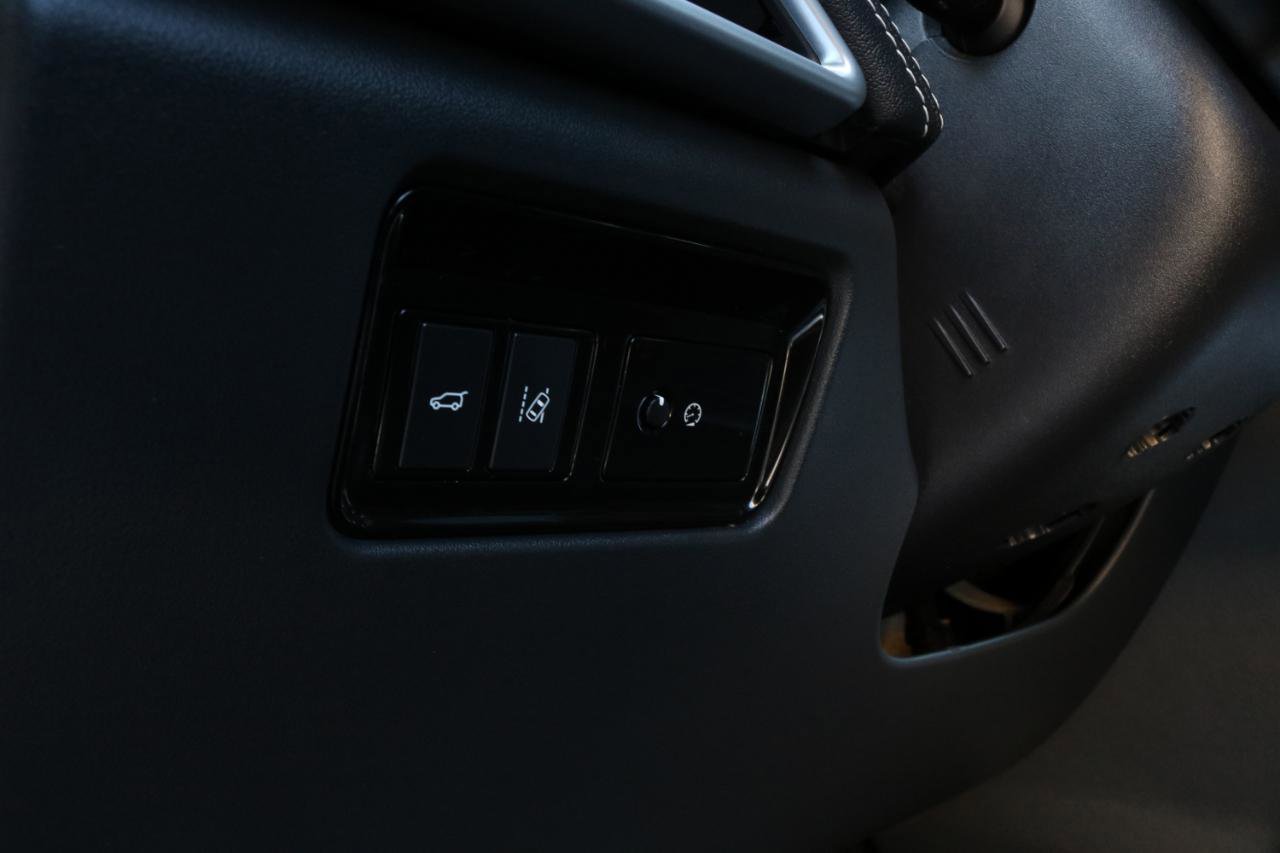 Used 2018 Jaguar F-PACE R-Sport AWD/4WD image 29