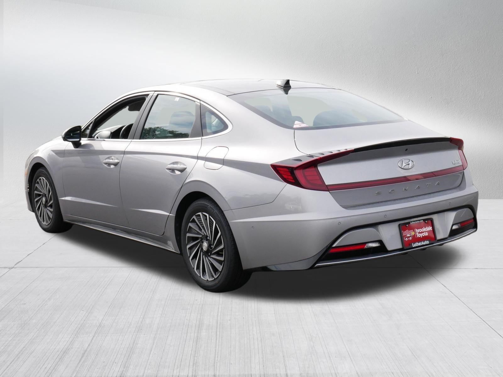 Used 2023 Hyundai Sonata Limited FWD image 5