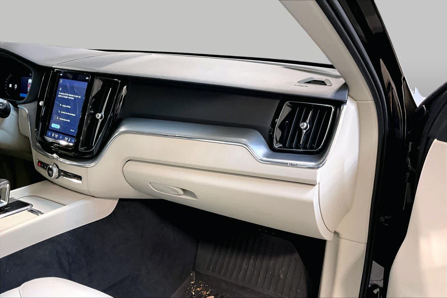 Certified 2024 Volvo XC60 B5 Core w/ Protection Package Premier AWD/4WD image 18