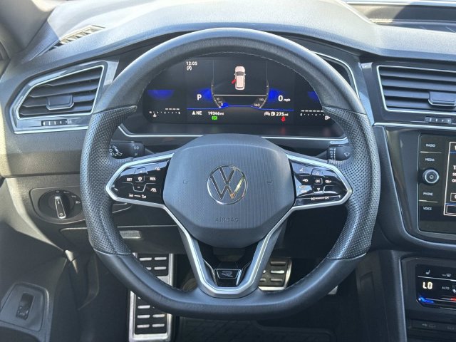 Certified 2024 Volkswagen Tiguan SE R-Line FWD image 10