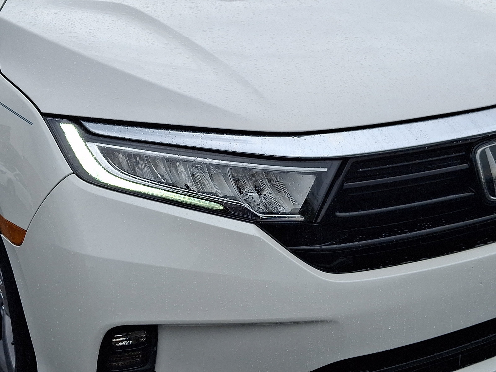 Used 2024 Honda Odyssey EX image 9