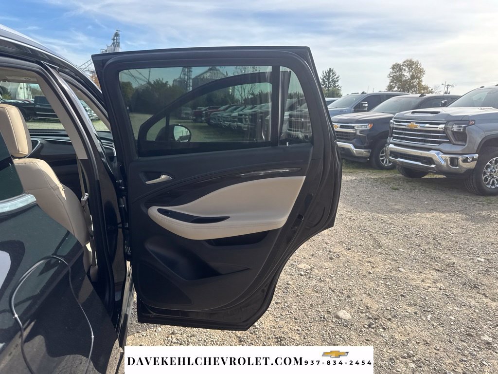 Used 2020 Buick Envision Premium AWD/4WD image 27