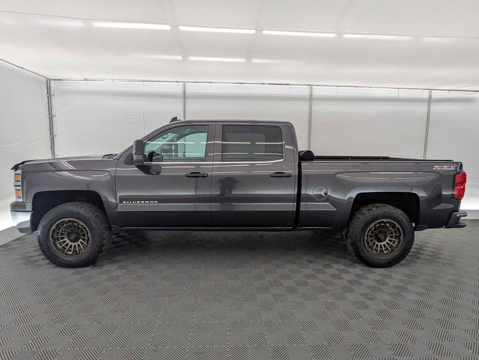 Used 2015 Chevrolet Silverado 1500 LTZ Z71 w/ LTZ Plus Package image 3