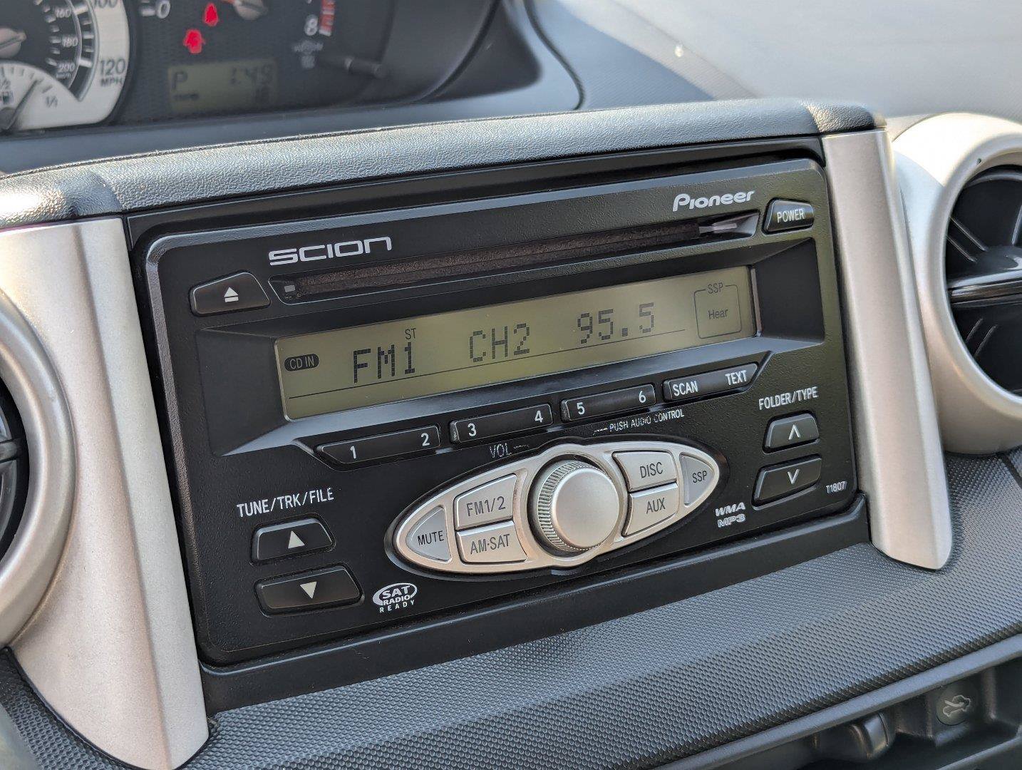 Used 2006 Scion xA FWD image 17