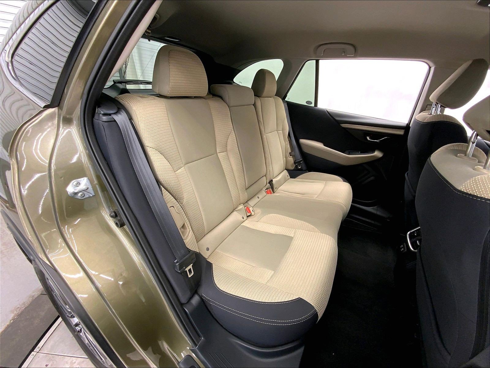 Used 2022 Subaru Outback Premium AWD/4WD image 23