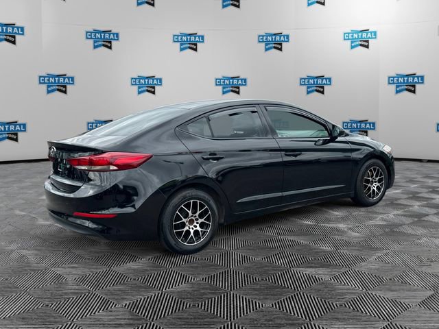 Used 2018 Hyundai Elantra SE image 4
