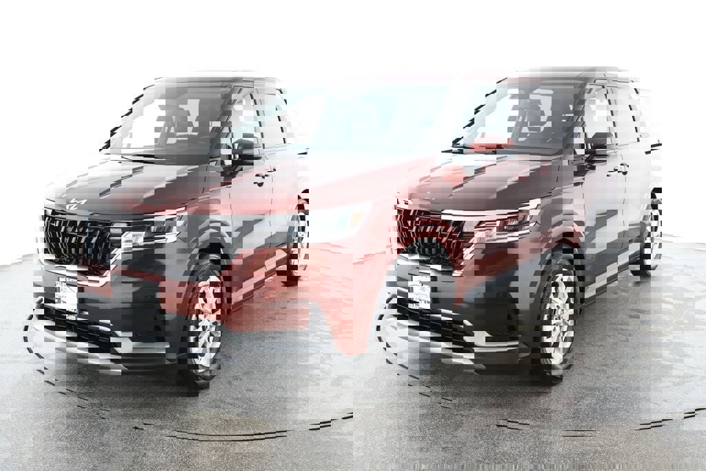 Used 2022 Kia Carnival LX