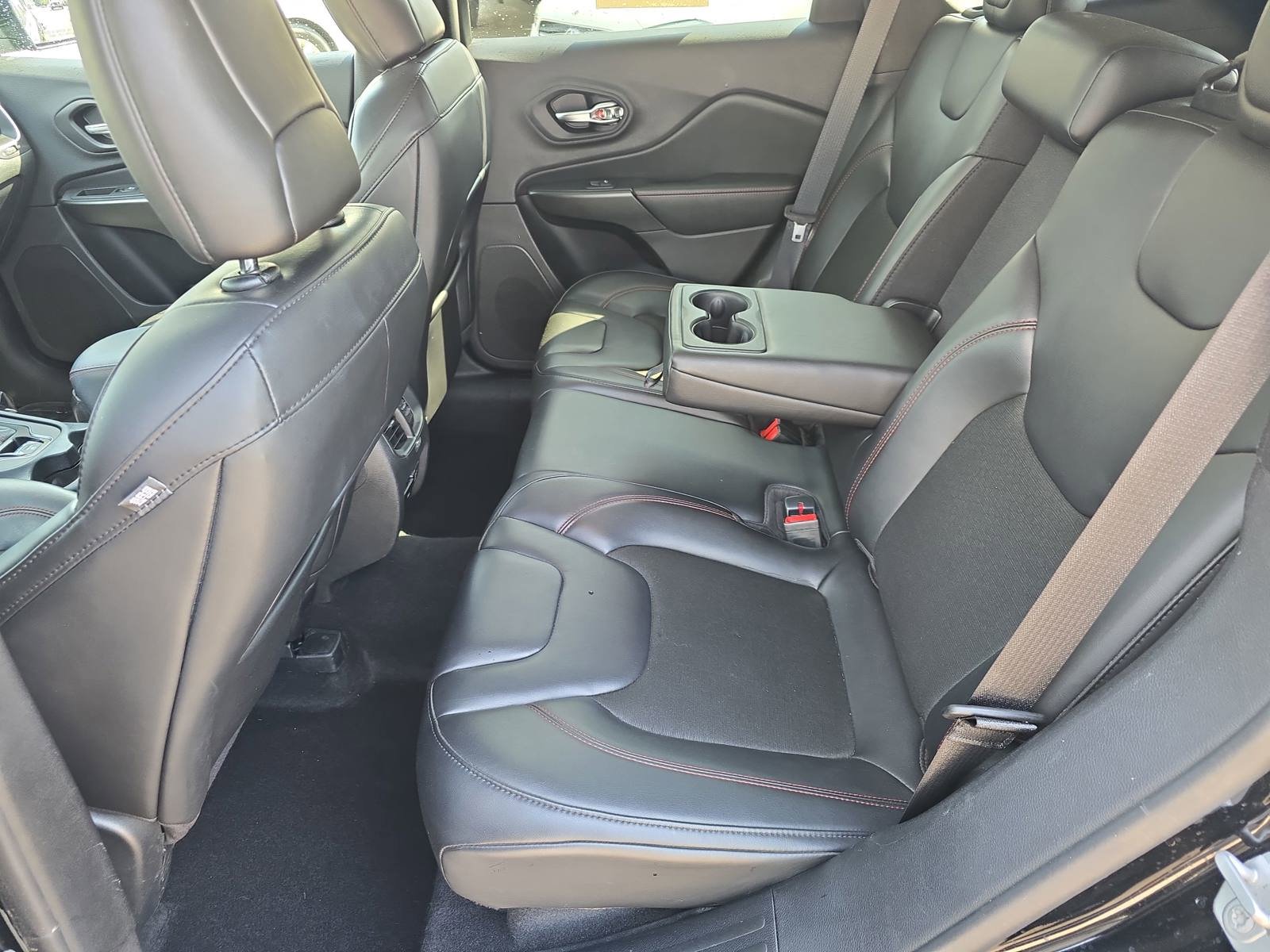 Used 2020 Jeep Cherokee Trailhawk w/ Cold Weather Group image 16