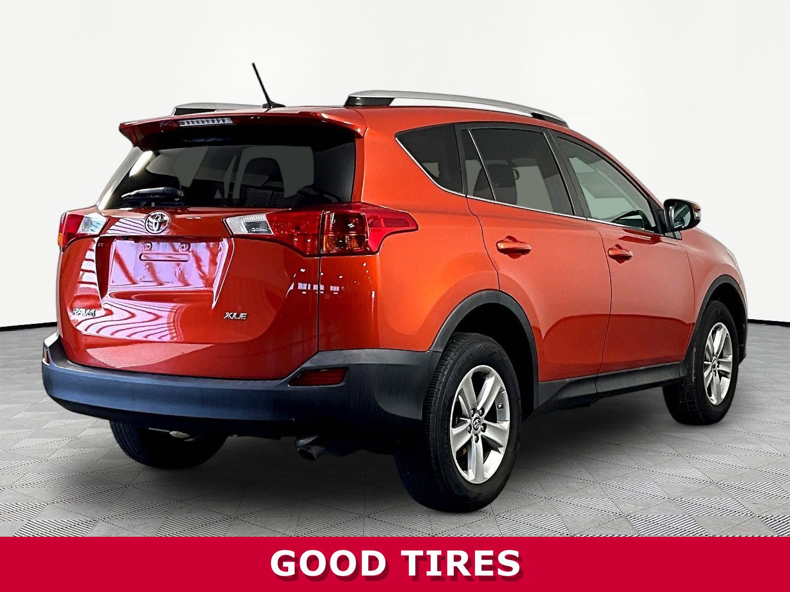Used 2015 Toyota RAV4 XLE FWD image 6