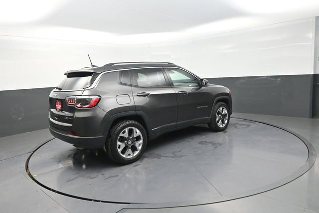 Used 2021 Jeep Compass Limited image 3