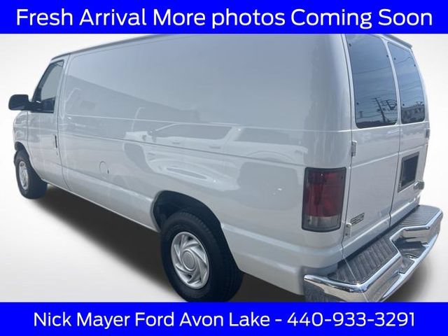 Used 2002 Ford E-150 and Econoline 150 RWD image 4