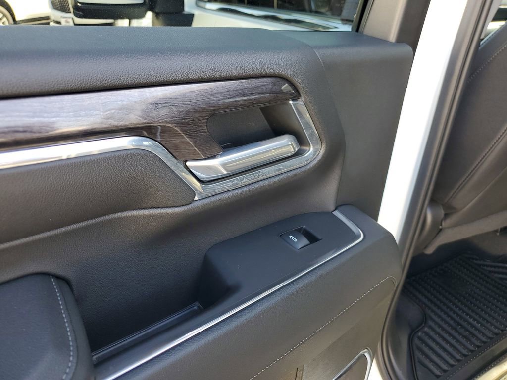 Used 2024 Chevrolet Silverado 2500 LTZ w/ LTZ Premium Package image 17