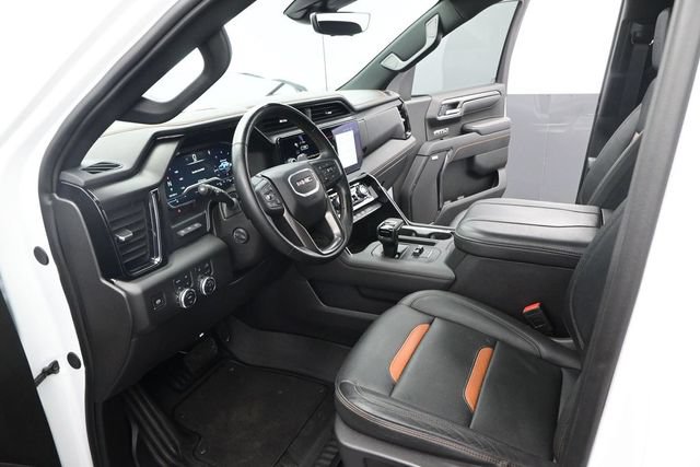 Used 2025 GMC Sierra 1500 AT4 w/ AT4 Premium Package AWD/4WD image 6
