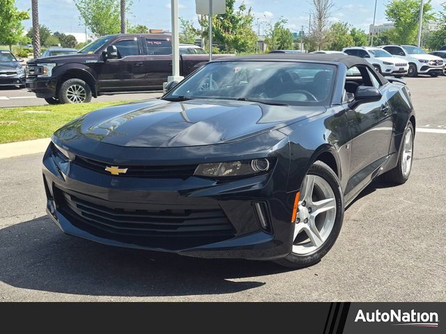 Used 2016 Chevrolet Camaro LT RWD image 1