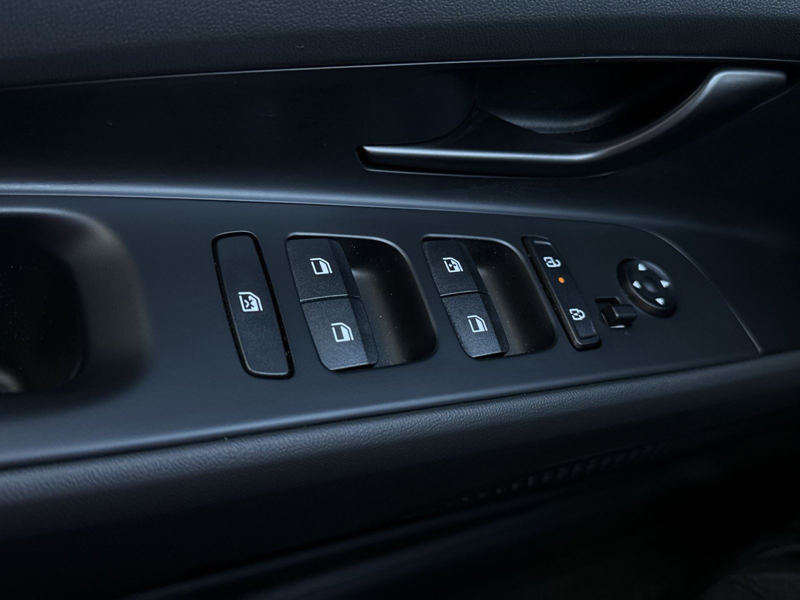 New 2026 Hyundai Elantra SEL Sport Premium FWD image 15