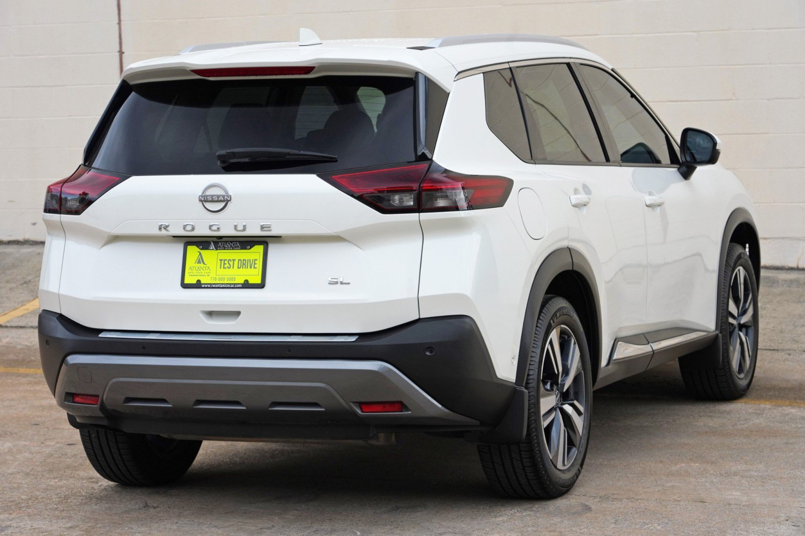 Used 2023 Nissan Rogue SL w/ SL Premium Package FWD image 50