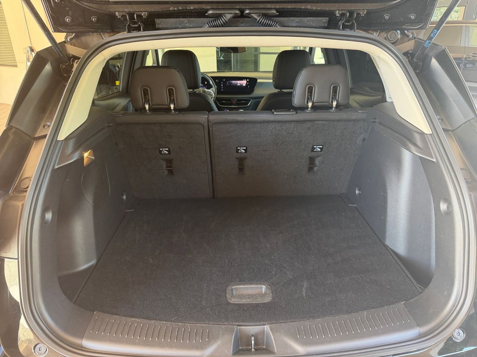 Used 2025 Buick Encore GX Preferred FWD image 30