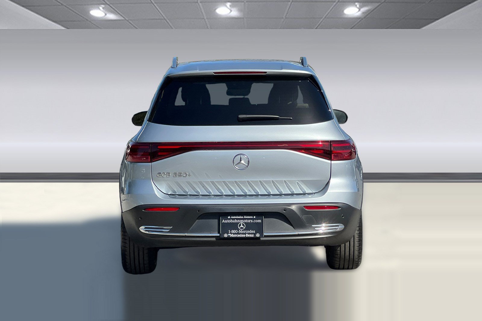 Used 2024 Mercedes-Benz EQB 250+ image 9