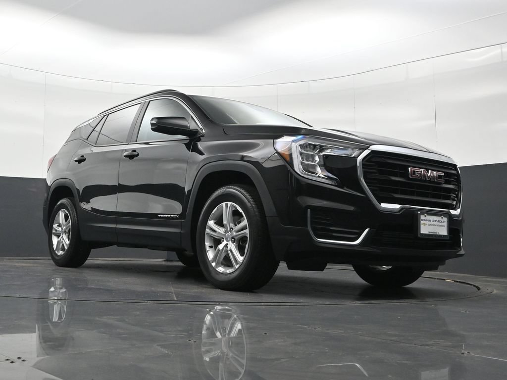 Certified 2023 GMC Terrain SLE w/ Driver Convenience Package AWD/4WD image 38