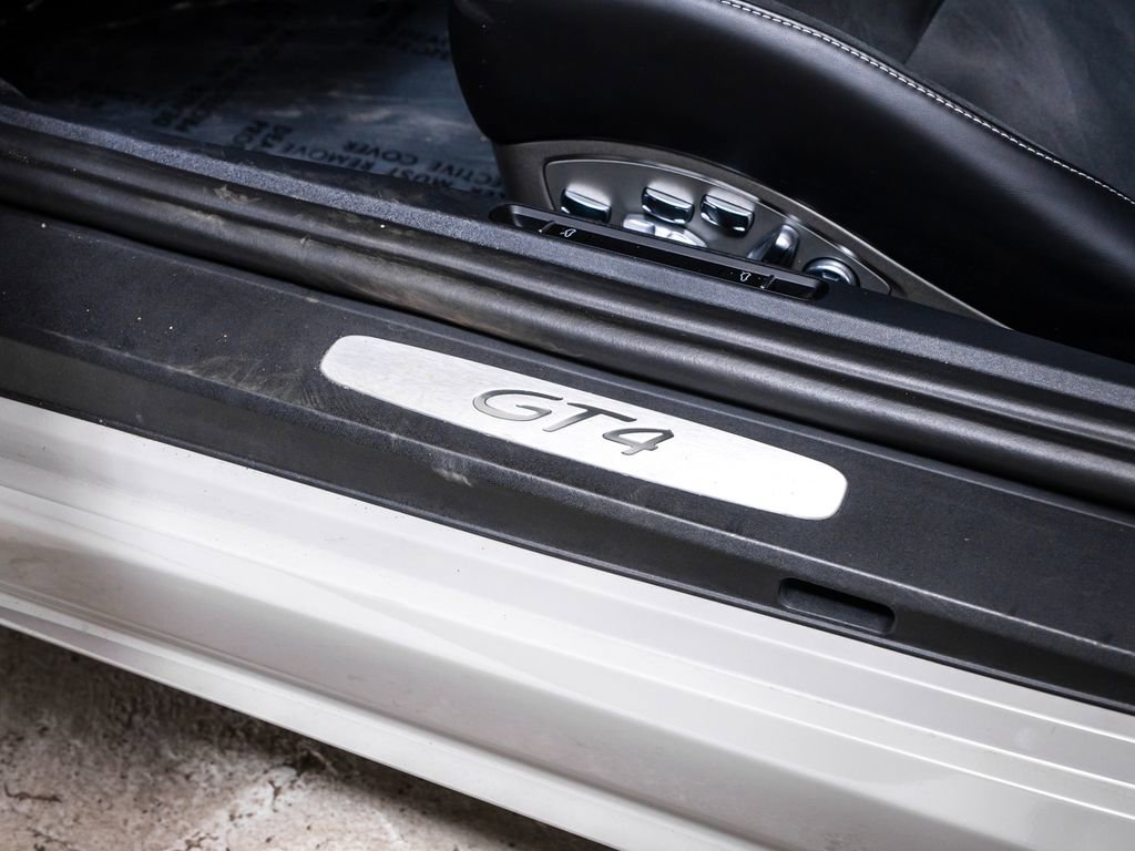 Used 2021 Porsche 718 Cayman GT4 RWD image 27