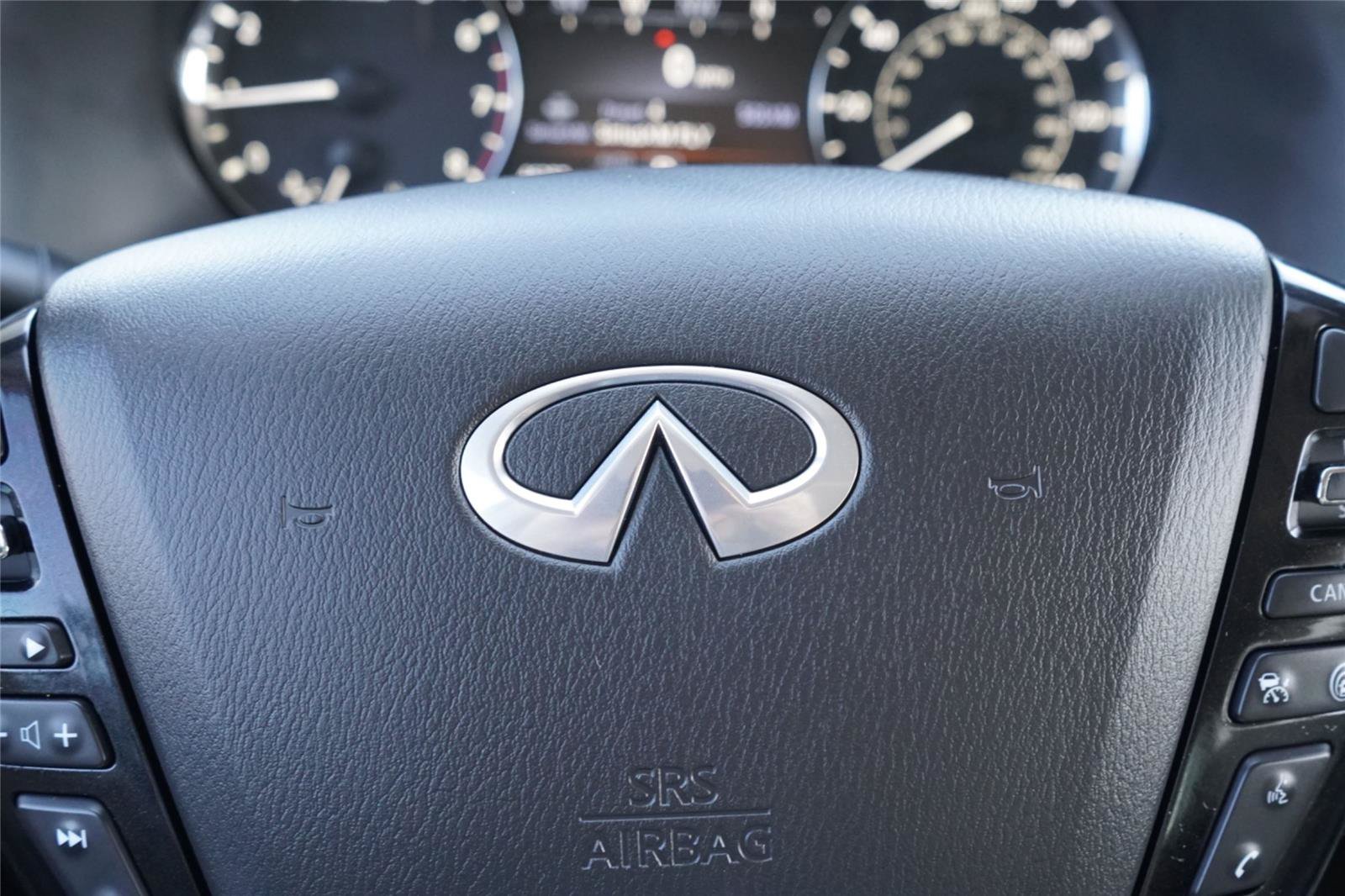 Used 2023 INFINITI QX80 Premium Select w/ Cargo Package AWD/4WD image 15