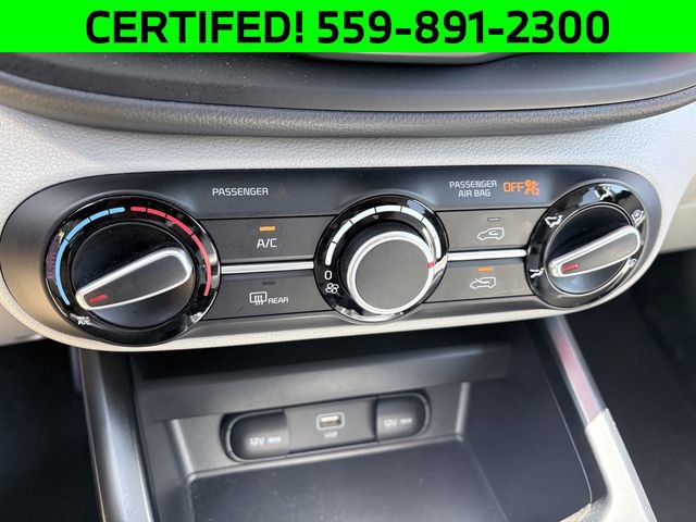 Certified 2025 Kia Soul LX w/ LX Technology Package FWD image 17