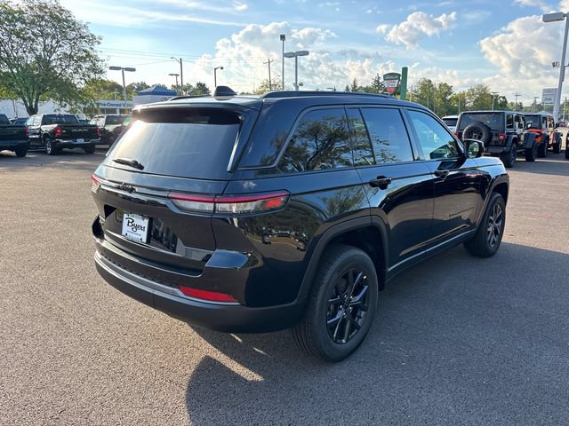 New 2027 Jeep Grand Cherokee Altitude AWD/4WD image 29