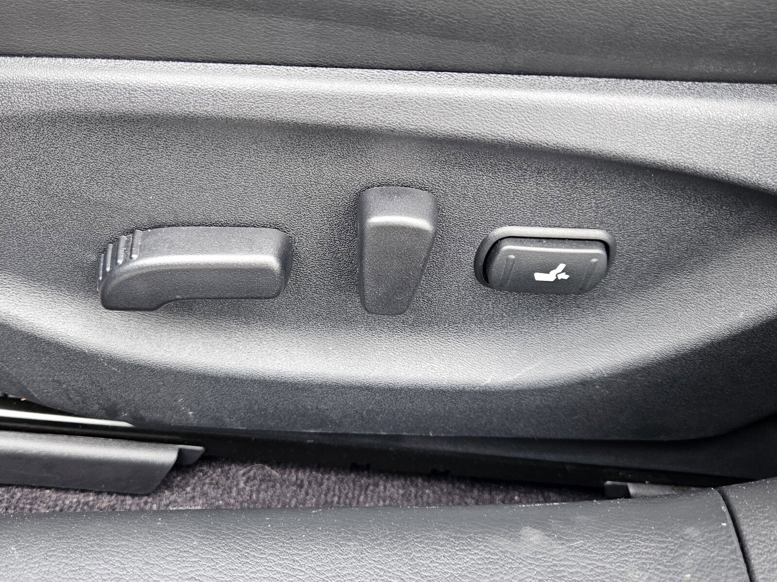 Certified 2023 INFINITI Q50 Luxe w/ Cargo Package image 11