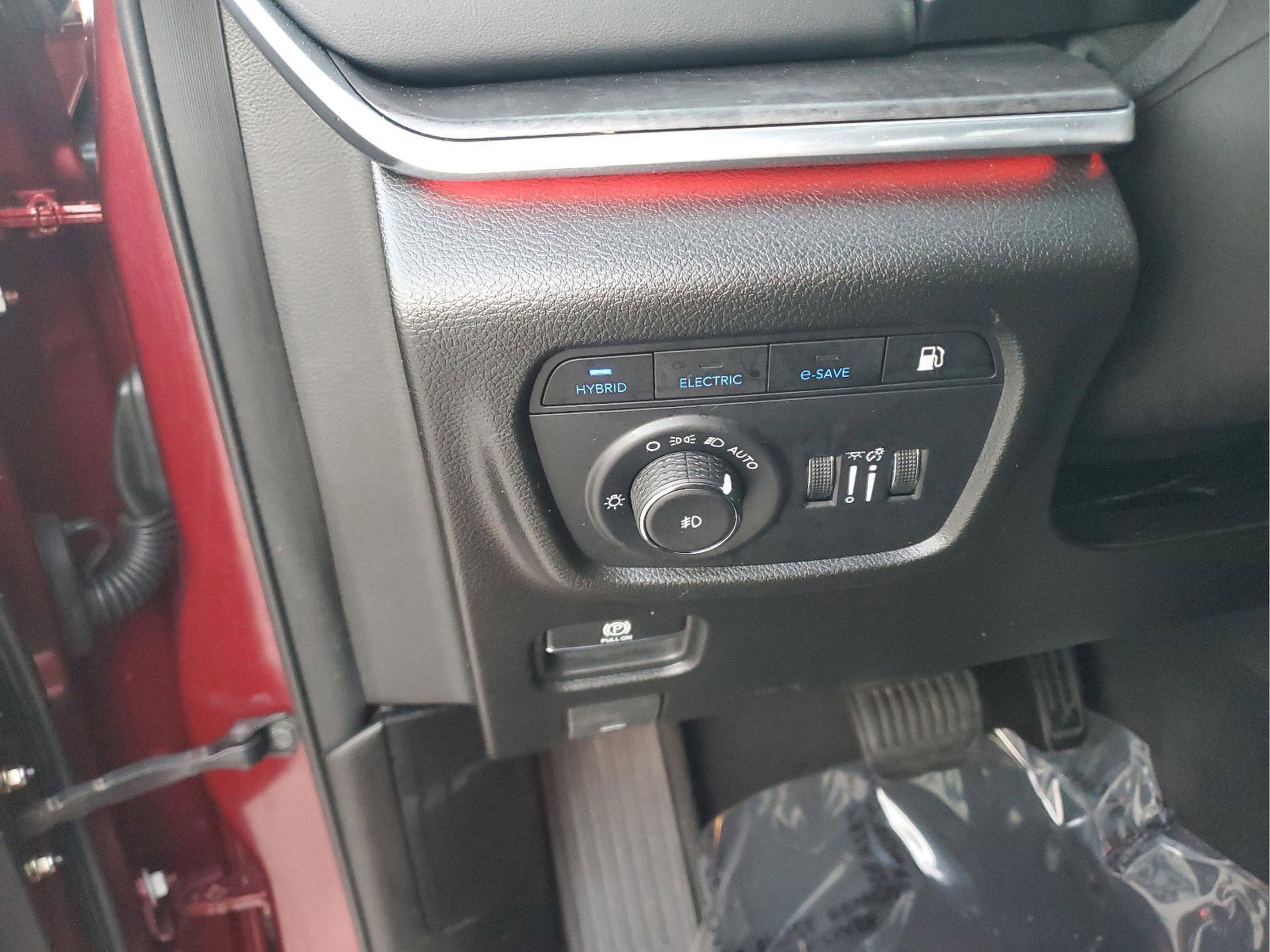 Used 2024 Jeep Grand Cherokee Overland w/ Advanced Protech Group III image 28