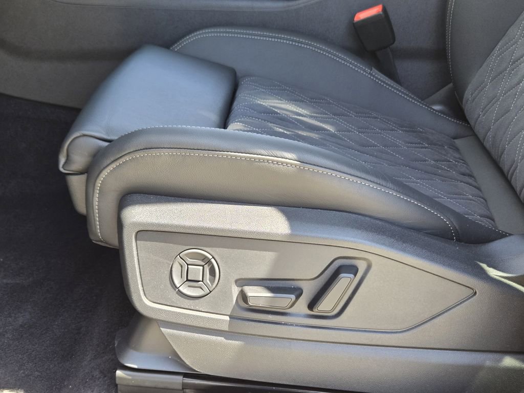 New 2026 Audi SQ5 Premium Plus AWD/4WD image 28