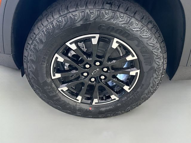 New 2026 Chevrolet Traverse Z71 w/ Driver Confidence Package image 32