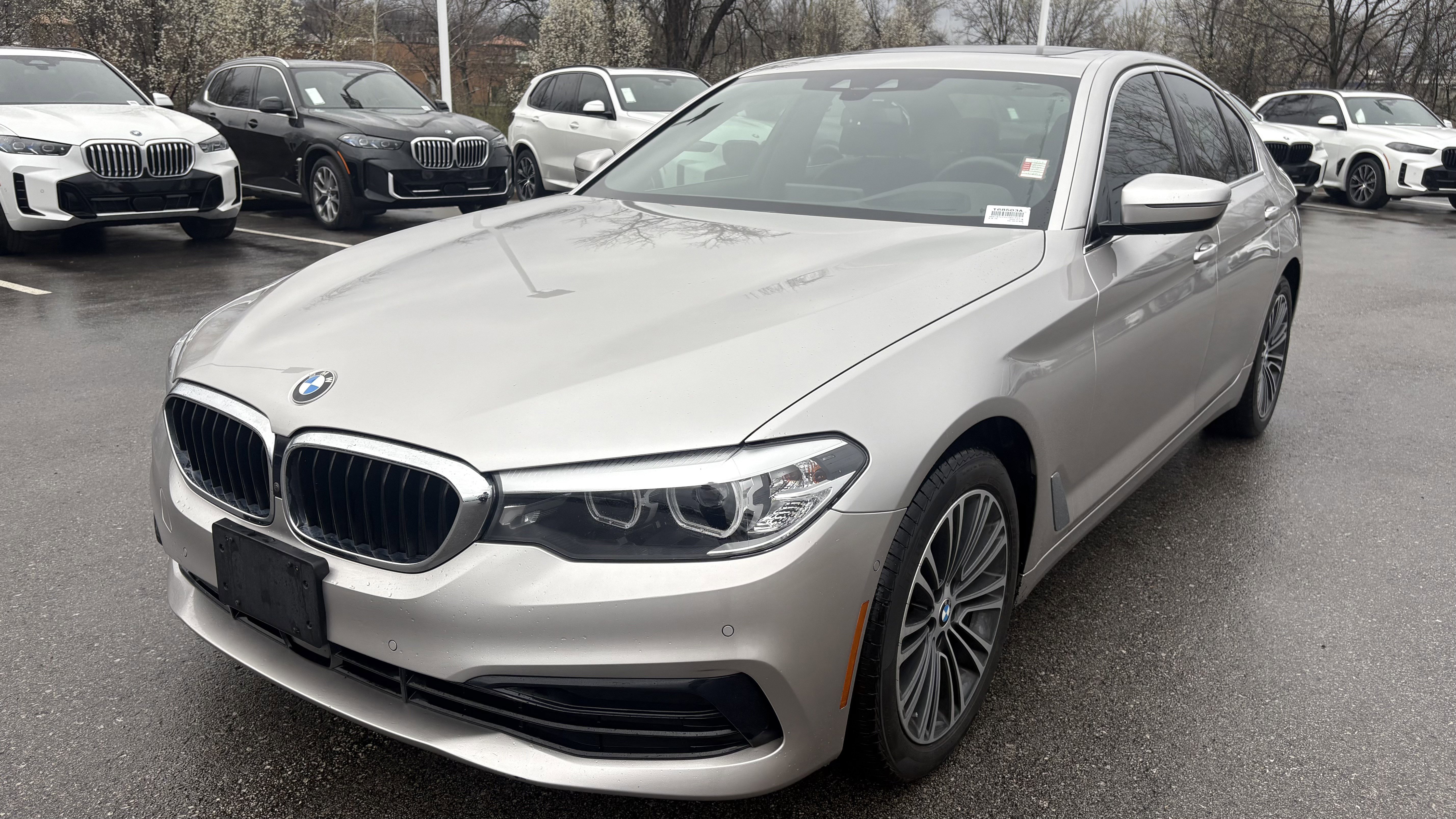 Used 2020 BMW 530i xDrive w/ Premium Package image 5