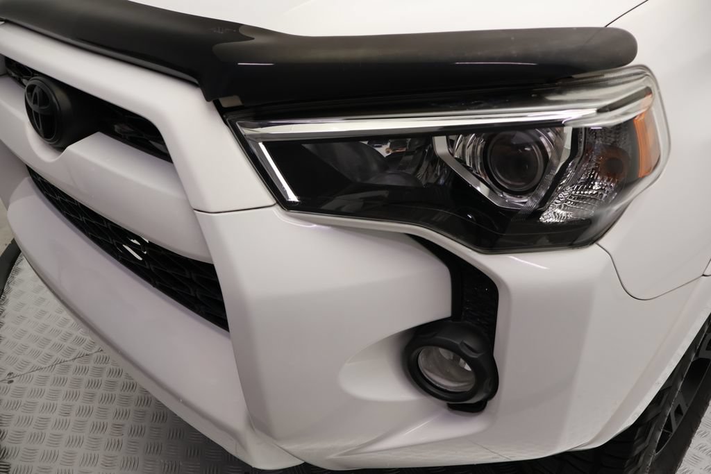 Used 2019 Toyota 4Runner SR5 Premium RWD image 3
