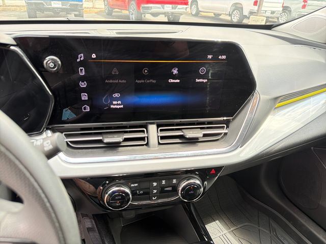 Certified 2026 Chevrolet Trax LT FWD image 17