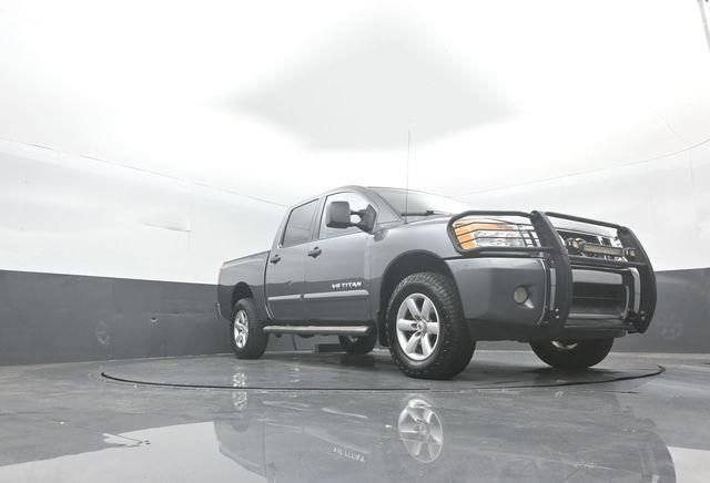 Used 2014 Nissan Titan SV w/ SV Value Truck Package AWD/4WD image 29