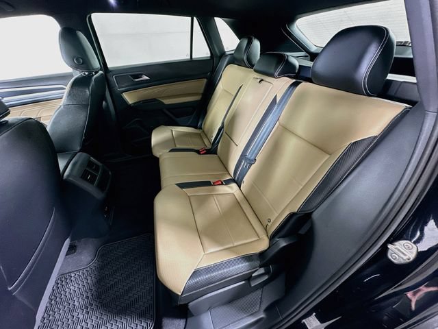 Certified 2023 Volkswagen Atlas Cross Sport SEL R-Line AWD/4WD image 26