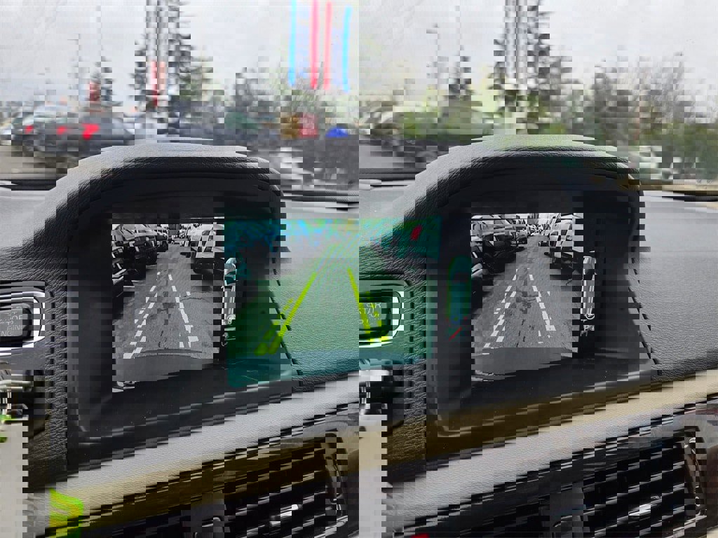 Used 2016 Volvo XC70 T5 Platinum w/ Climate Package image 14