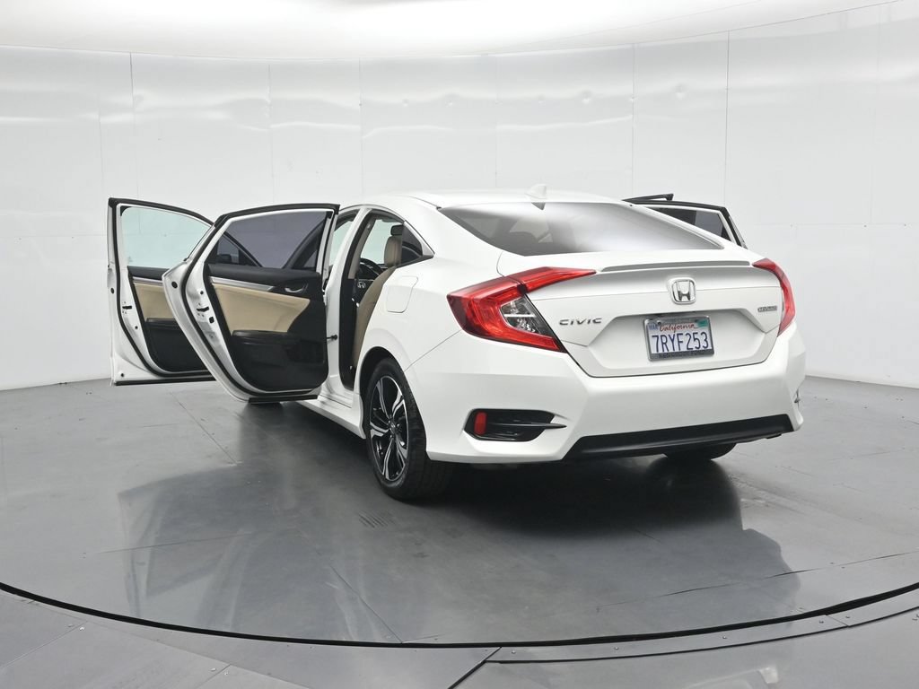 Used 2016 Honda Civic Touring image 30