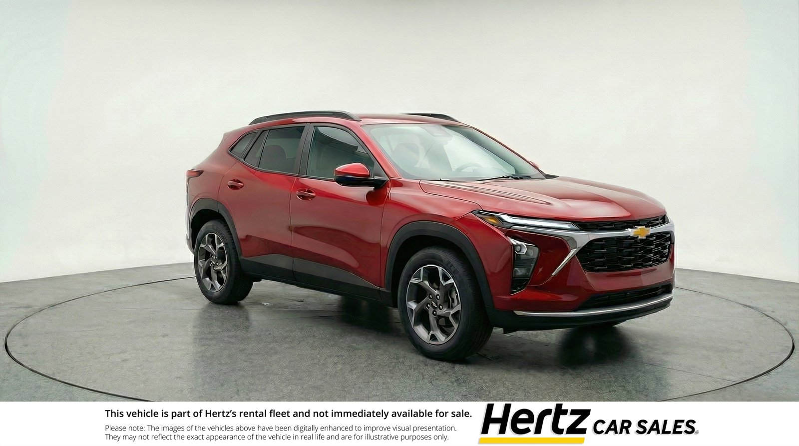Used 2025 Chevrolet Trax LT FWD image 1