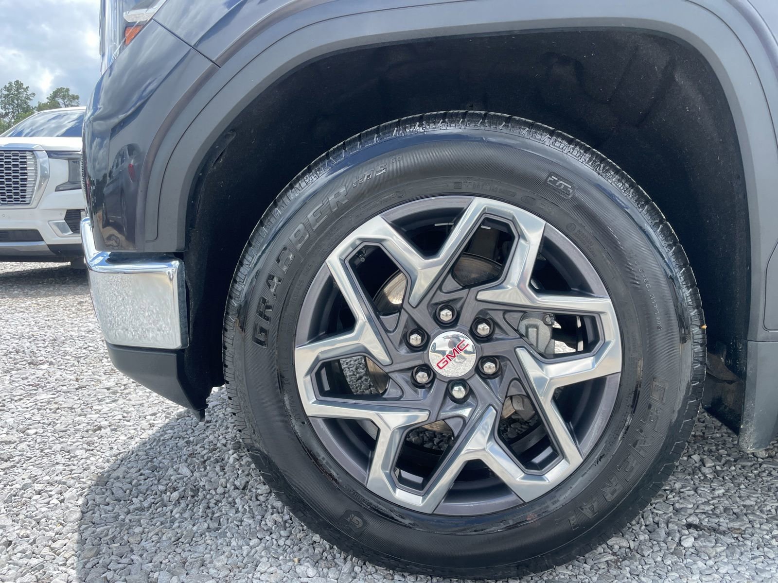 Used 2022 GMC Sierra 1500 SLT w/ SLT Convenience Package RWD image 7