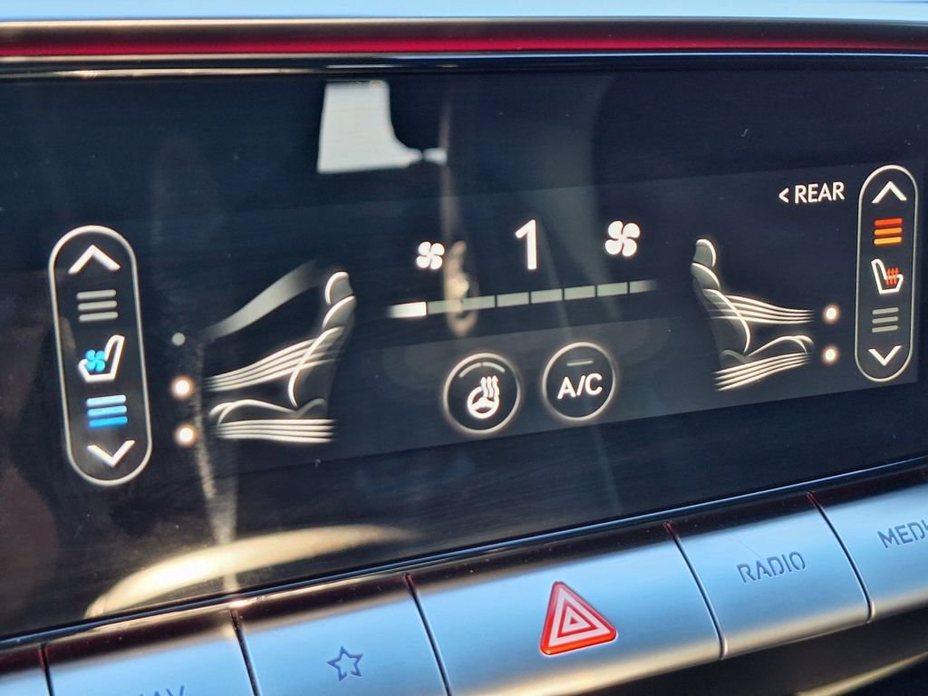 Used 2024 Genesis GV70 2.5T Sport Prestige w/ Sport Prestige Package image 25