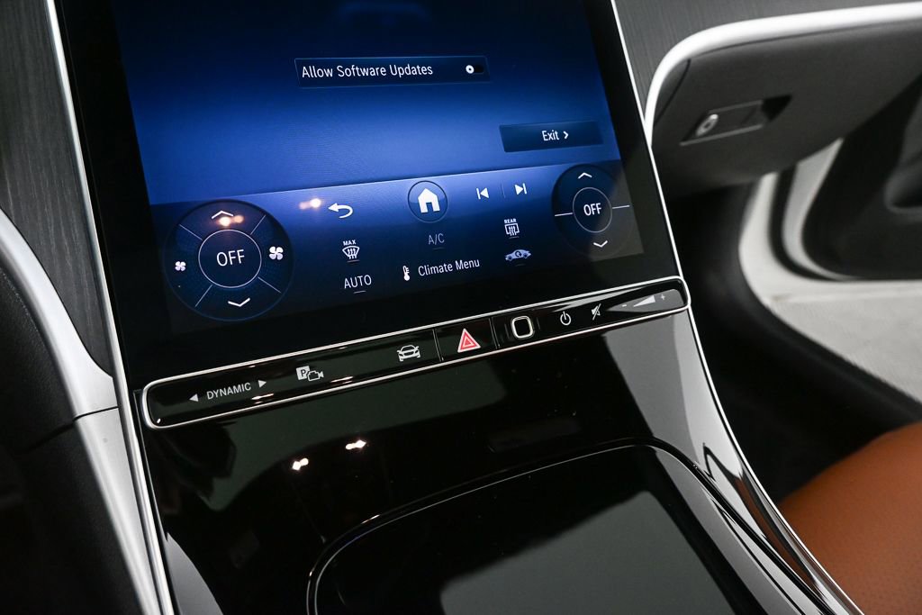 Certified 2025 Mercedes-Benz C 300 Sedan image 14