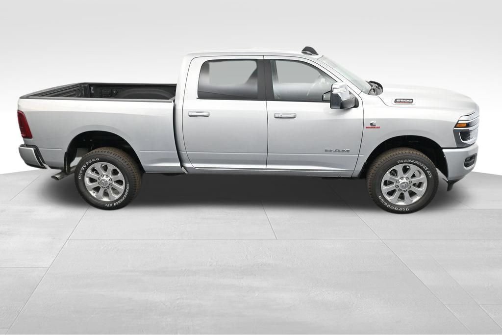 New 2026 RAM 2500 Laramie AWD/4WD image 21