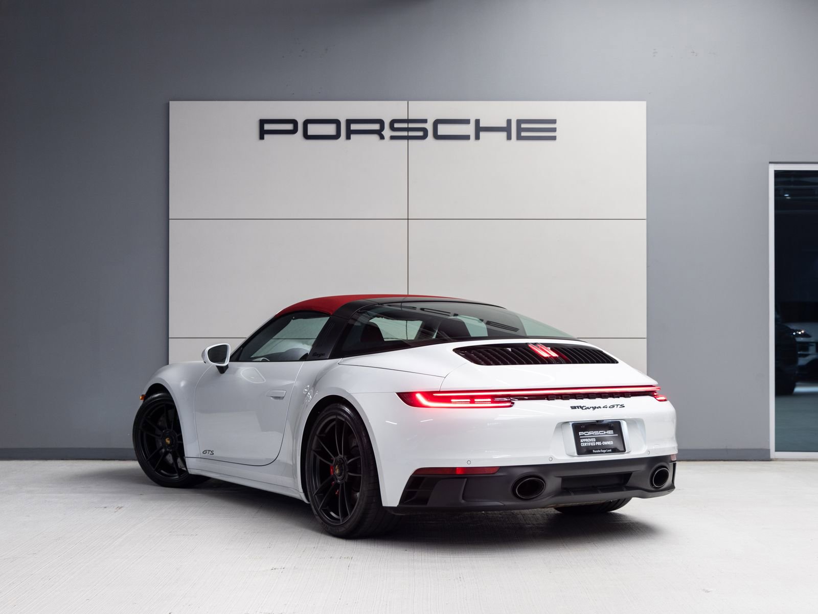 Certified 2024 Porsche 911 Targa 4 GTS w/ Premium Package AWD/4WD image 3