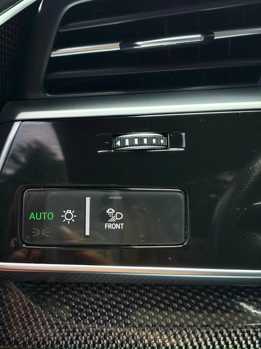 Used 2020 Audi SQ7 Prestige w/ Prestige Package AWD/4WD image 20