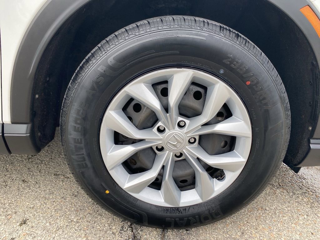 Used 2023 Honda CR-V LX image 9