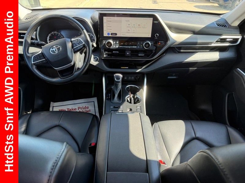 Used 2023 Toyota Highlander XLE AWD/4WD image 14